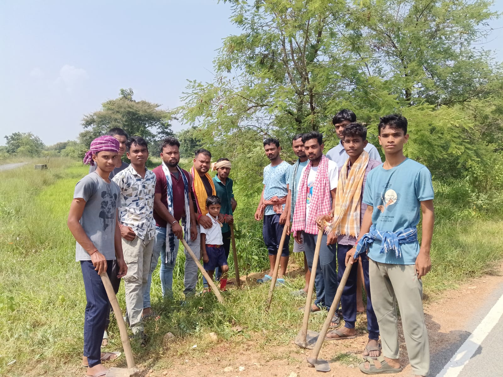 ଆଦର୍ଶ କ୍ଲବ୍ ଶ୍ରମଦାନ